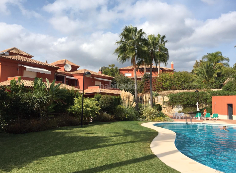 Foto 12a77ec9-7325-44df-a9d6-854d43440dae. Semi detached house in calle sand 52 in Santa Clara Marbella