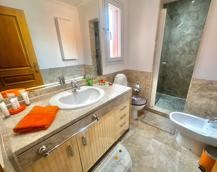 Foto 596cd2e9-200c-4707-ae9d-5cd7d4609d6f. Semi detached house in calle sand 52 in Santa Clara Marbella