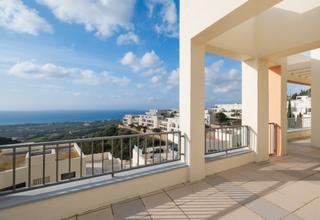 Dúplex a Urbanizacion los altos de los monteros 11. Vistas panorámicas desde este ático en altos de los monteros, ma