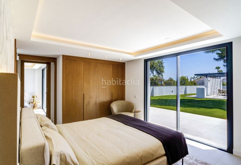 Foto 826389f4-d487-4340-adc6-748230a081de. Chalet en paseo del perú 35 increible villa totalmente renovada en Elviria en Marbella