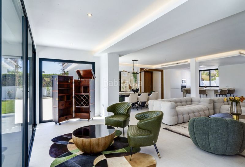 Foto f91feb88-f995-470d-8ded-934e04f25f36. Chalet en paseo del perú 35 increible villa totalmente renovada en Elviria en Marbella