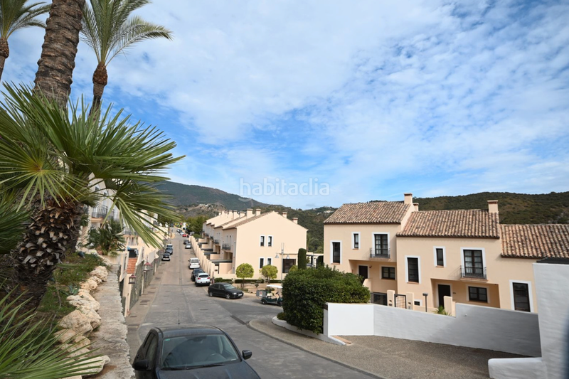 Foto 45779c73-4627-468c-94c1-47b89d0bbf60. Reihenhaus in lugar el casar 34 in Benahavís pueblo Benahavís