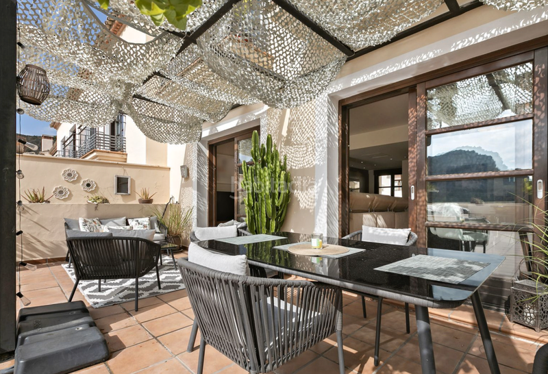 Foto 52ef3c60-425f-49ab-ba32-903c9adceb96. Reihenhaus in lugar el casar 34 in Benahavís pueblo Benahavís