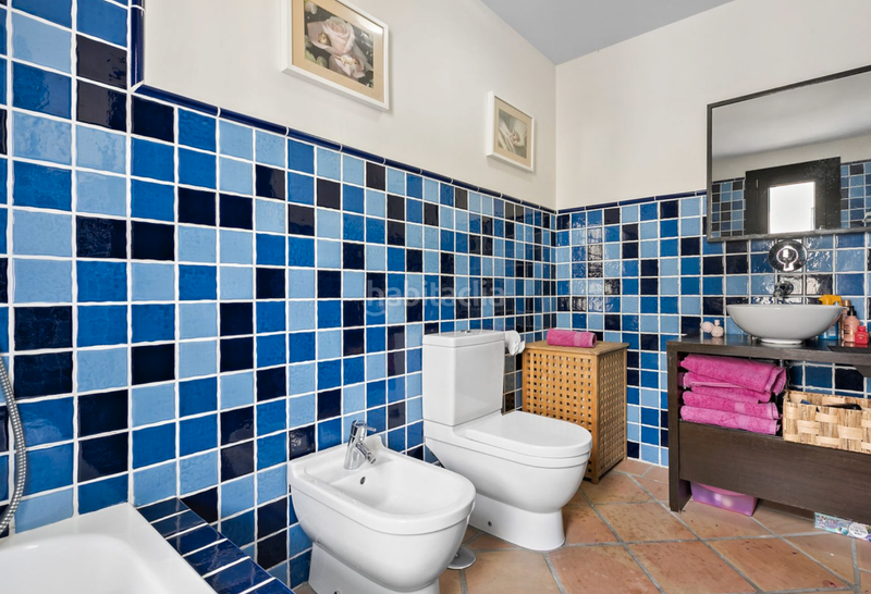 Foto c60779b4-4776-4ab6-b989-24ea49df6086. Reihenhaus in lugar el casar 34 in Benahavís pueblo Benahavís