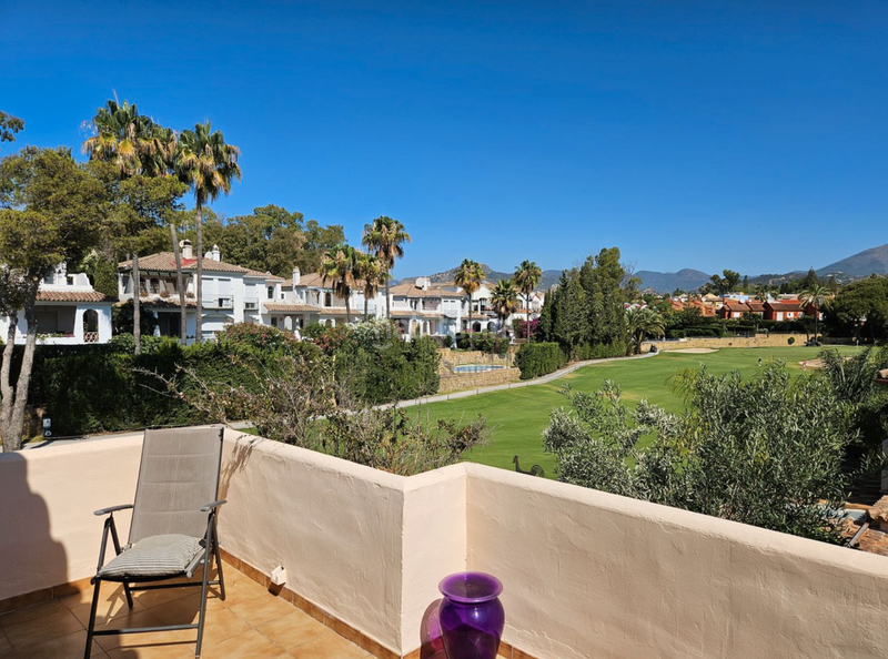 Foto 953cf56b-98be-4364-8fac-499fc69d0402. Casa aparellada a calle 19 c 501 a Guadalmina Alta Marbella