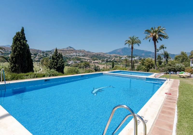 Foto 4b70fe44-1c70-4b16-bb45-2d1400c8e28d. Reihenhaus in avenida de la gardenia 190p in Paraiso - Barronal Estepona