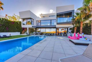 Xalet  Avenida de la alquería. Villa de lujo con 7 dormitorios en venta en benahavís
