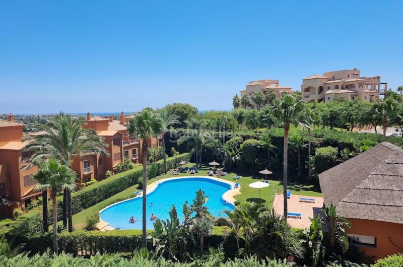 Foto 2bc72d6c-f83a-4b8b-a29a-3a53f3408419. Location appartement dans calle pico alcazaba 21 dans Estepona