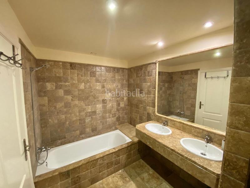 Foto 88f30fec-a4d7-48f6-a55f-13c2a1212e50. Location appartement dans calle pico alcazaba 21 dans Estepona