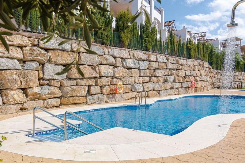 Foto 7dca176a-b1a3-4304-89d9-63838d419bf5. Flat with parking pool in Casares golf - Casares del sol Casares