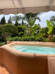 Semi detached house in Calle de Calomela