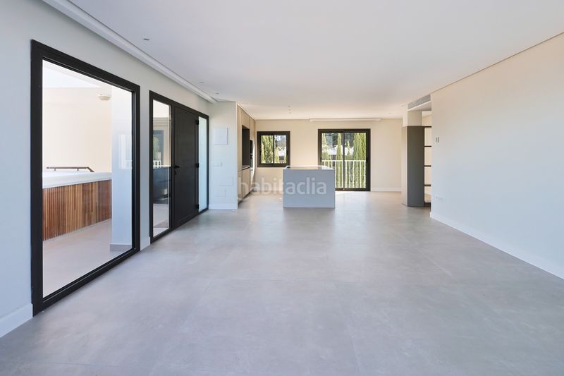 Foto f02e8ede-89e9-4790-b6ff-f91d945ea9d1. Apartament amb piscina a Nueva Andalucía centro Marbella