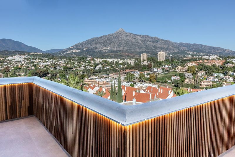 Foto fd33f83f-053b-4afb-b160-81b8cf3162ae. Apartament amb piscina a Nueva Andalucía centro Marbella