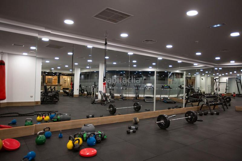 Foto bfbcc842-bcd7-49b0-a520-45495a5006a7. Estudi amb aparcament piscina a Bel - Air Estepona