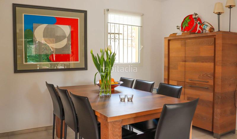 Foto 17075f60-4d6a-492b-a398-77e560efe06e. Chalet villa en nueva andalucía: ideal para renovación y revalorización, a 5 minutos de puerto banús. en Marbella