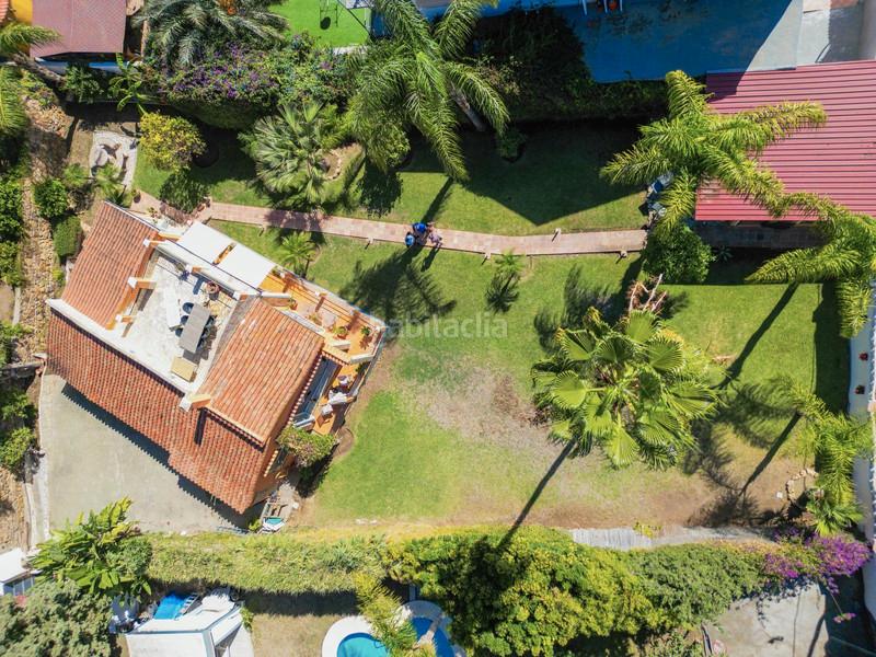 Foto 2508d1db-5c37-4cbe-99f2-30e314799610. Chalet villa en nueva andalucía: ideal para renovación y revalorización, a 5 minutos de puerto banús. en Marbella