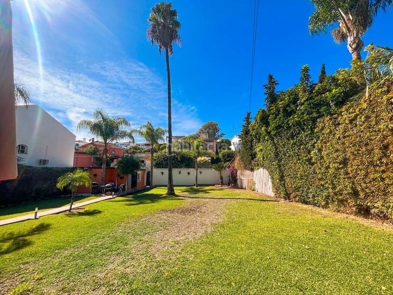 Foto db9b22fc-3862-4fa3-be08-fe834cbdb658. Chalet villa en nueva andalucía: ideal para renovación y revalorización, a 5 minutos de puerto banús. en Marbella