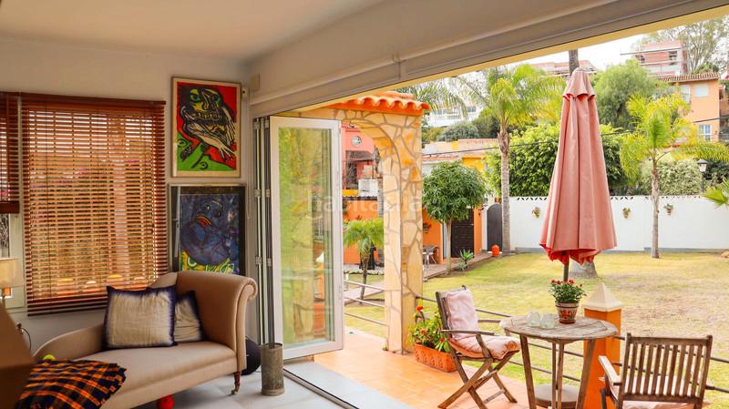 Foto fa838a09-327e-42f2-a47b-68cc4db23f7f. Chalet villa en nueva andalucía: ideal para renovación y revalorización, a 5 minutos de puerto banús. en Marbella