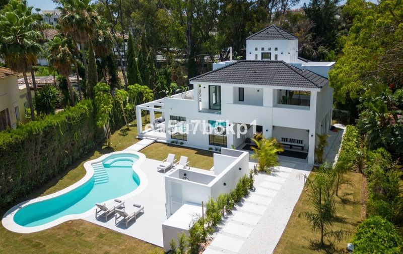 Foto edc5dbe2-ba57-4a3f-8f96-4e6185e1a22f. Chalet villa chalet de lujo exclusiva con vistas panorámicas en el corazón del valle del golf, nueva andalucía. en Marbella