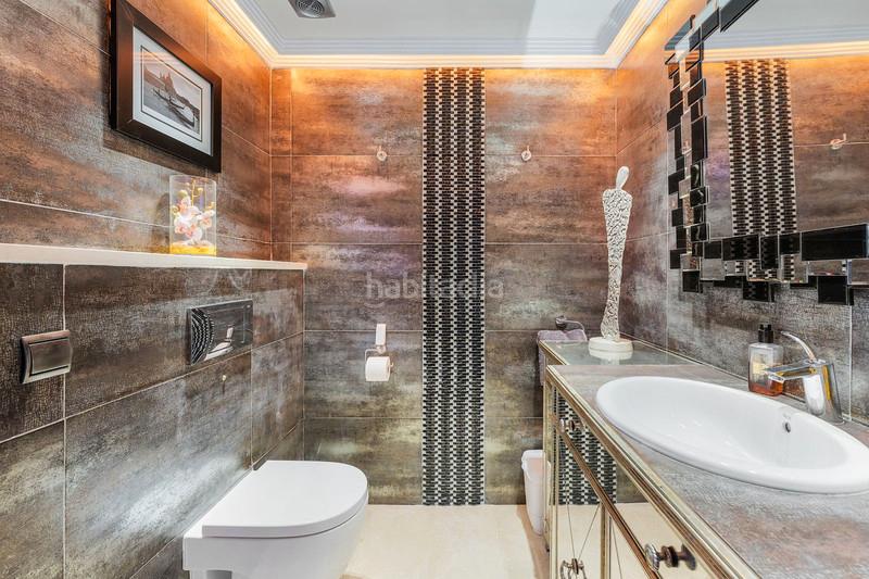 Foto c31b5da9-4bdd-4c8c-b5c9-72dd946328a4. Chalet obra maestra arquitectónica : villa única con acabados art déco y comodidades de alta gama. en Marbella