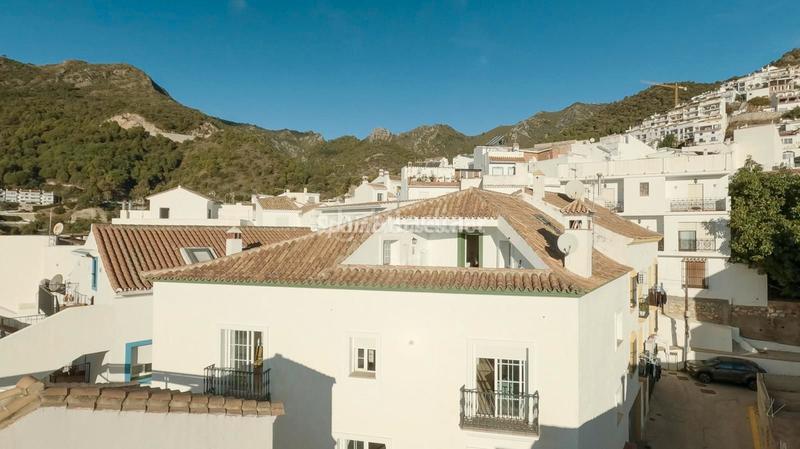 Foto 85acb117-73d3-40f4-8d72-5b159c33fc43. Chalet encantadora casa unifamiliar en el corazón : su refugio en la costa del sol, a un paso de marbella en Ojén