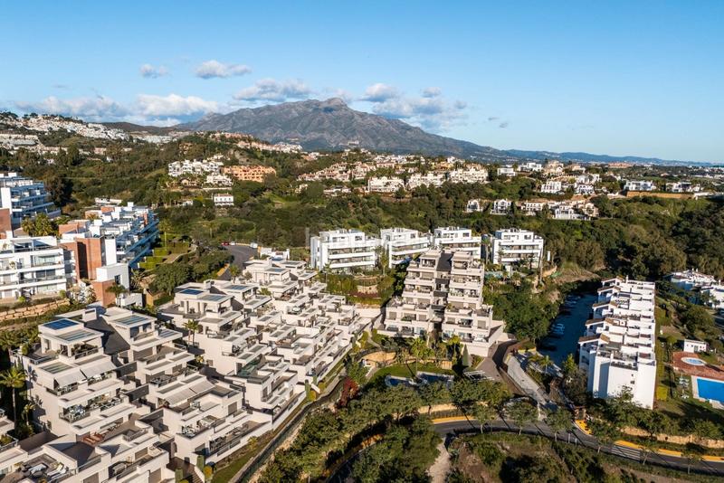 Foto e6406983-8973-4363-8143-38a0adbdaaaf. Pis a calle benahavis 29679 a los arqueros - puerto del almendro Benahavís