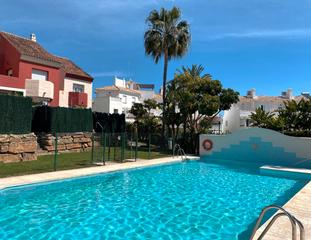 Casa adossada a Calle los arcos 25. **casa adosada en venta en un encantador complejo mediterráneo e