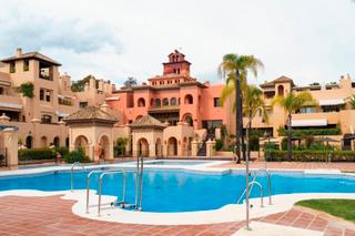 Pis a Urbanizacion cartuja del golf 12. Piso en venta en urbanizacion cartuja del golf 0, estepona