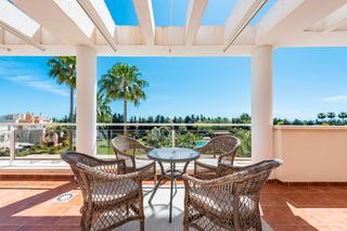 Attique à Camino de la boladilla 15. **duplex en venta en dunas green, costa del sol**
