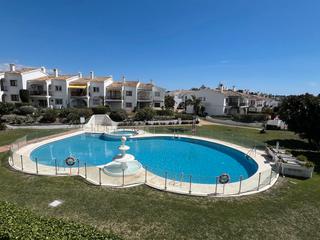 Appartement à Urbanización zarza del paraíso 4. **piso en venta en el paraíso, marbella - ideal para golfistas y