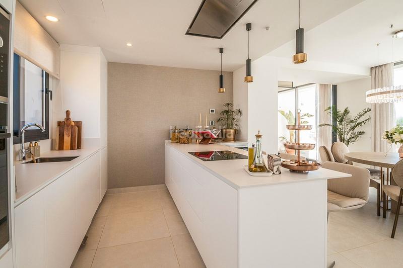 Foto f3d82df7-fd1c-4175-b016-758d9fa47301. Ático en calle doctor garcía verdugo 23 ático en venta 29640 málaga españa 0, en Fuengirola