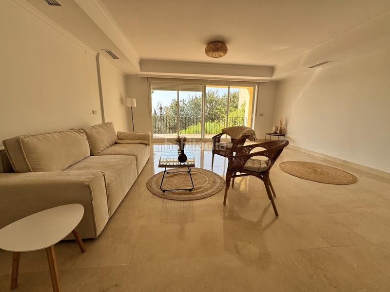 Foto f677aca0-00f7-49b7-9160-1145e308d336. Xalet a diseminado poligono 15 1 a Cabopino - Artola Marbella