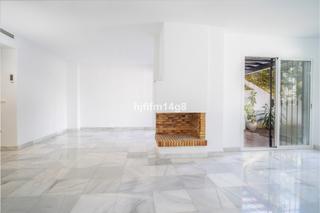 Xalet a Calle londres 89t. Casa / chalet adosado en venta en 29660 marbella, málaga, españa
