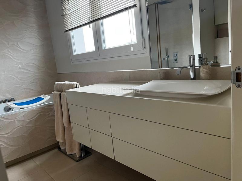 Foto db8e4e6f-d76b-42f3-a5ff-b3d09ae78507. Apartament a avenida josé banús 17 a Puerto Banús Marbella