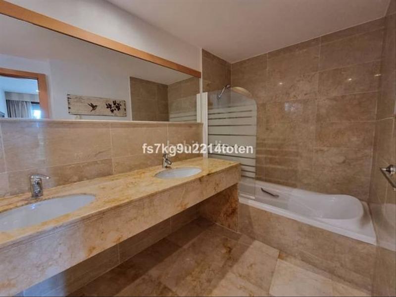 Foto 0b3b5c82-b0db-492d-b95a-d4dedda8dc72. Pis a calle el pinar 23 a Alto de los Monteros Marbella