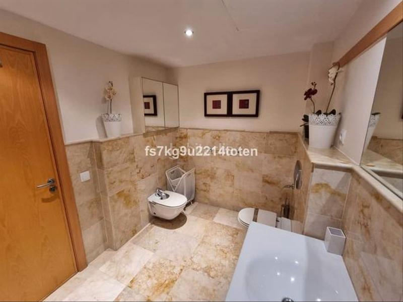 Foto d3604b77-7089-411d-84a4-7b306d1dfb25. Pis a calle el pinar 23 a Alto de los Monteros Marbella