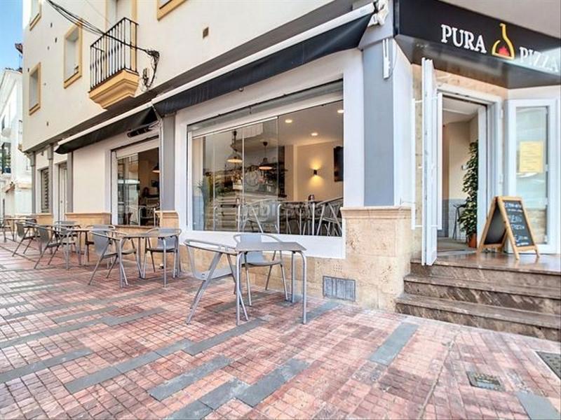 Foto 170cc837-be50-40ec-8572-64b070168fe3. Local comercial en calle huerta chica s/n local en venta 0, en Marbella