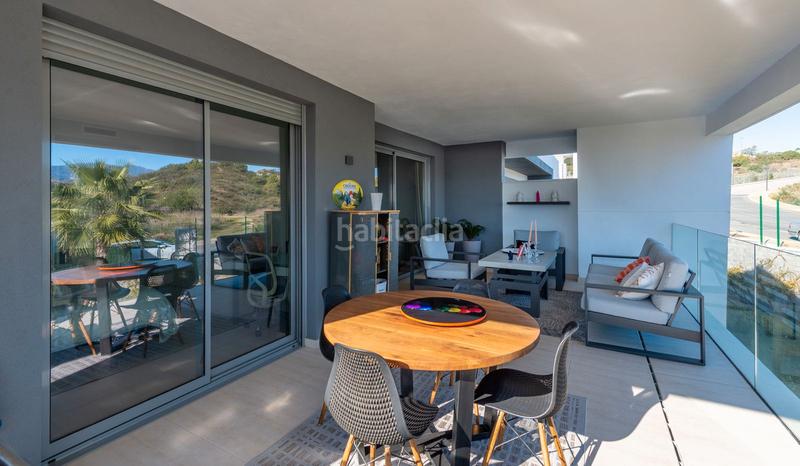 Foto c21fb346-ebcd-4b26-913b-832246b85fd8. Pis a avenida parque selwo s/n a La Concha - Resina Golf Estepona