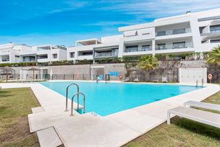 Pis a Avenida de la resina 105. Piso en venta en calle los avellanos 14, estepona