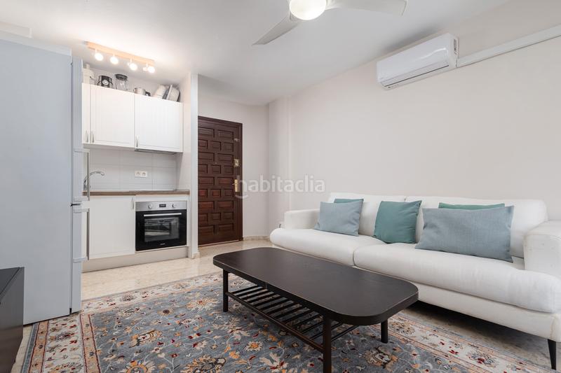 Foto b326984b-fb1d-49ee-b38c-8e18808fdb3d. Piso en calle huerta chica s/n piso en venta 45, en Marbella