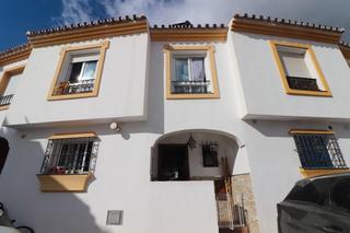 Casa adossada a Calle huerta chica s/n. Casa / chalet adosado en venta en málaga, marbella, costa del so