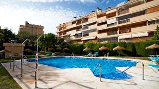 Flat en Calle dragon 3011. Piso en venta en calahonda, mlaga, costa del sol 0, calahonda