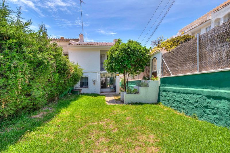 Foto 04f5a4a1-b650-4c00-aa77-27b3d9c6e560. Chalet in calle los granados 18 in Puerto Banús Marbella