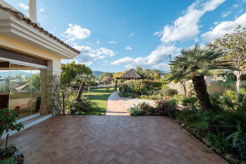 Foto 49ea9c7e-5bc1-4456-8c4a-d36ca65a4742. Appartamento in calle las aguilas 168 in Aloha Marbella