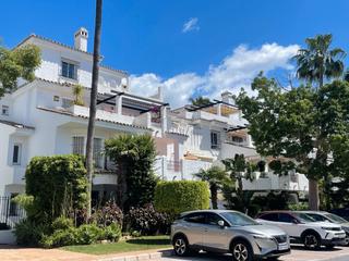 Appartement à Avenida de julio iglesias s/n. Piso en venta en nueva andalucía 43, marbella