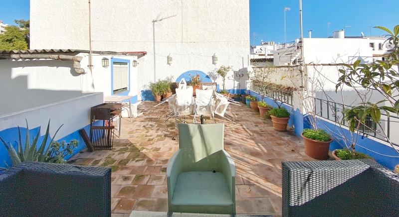 Foto 7dd31b42-af9e-4d46-8d79-a5bf75612a92. Semi detached house in calle huerta chica s/n in Casco Antiguo Marbella