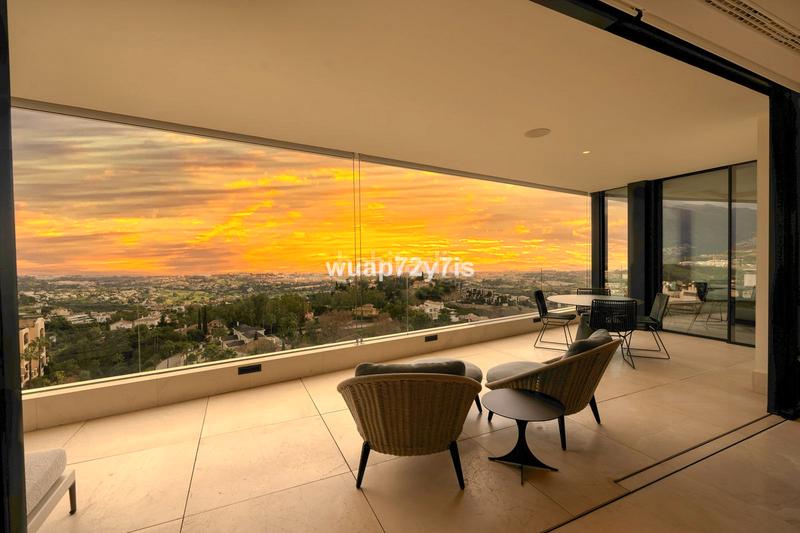 Foto 03f9e48e-d0da-48c3-849d-8d120d667b0f. Piso en calle la pacheca alta 22 piso en venta en benahavis, costa del sol 0, en Benahavís