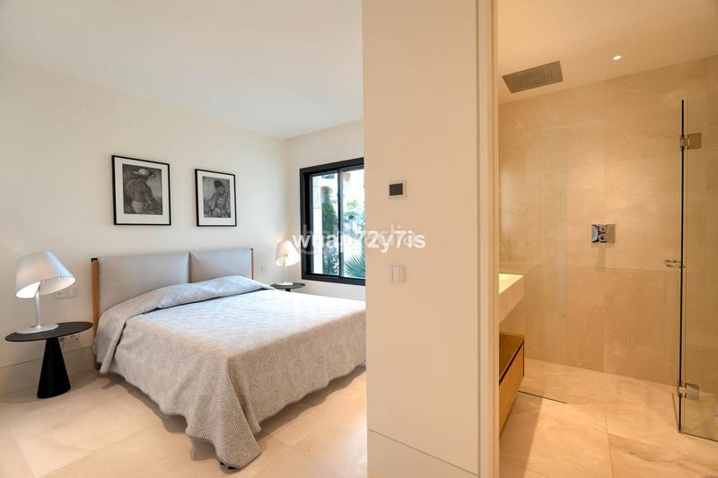 Foto 78773c7d-341e-47d8-8277-9da7ba48c9a0. Piso en calle la pacheca alta 22 piso en venta en benahavis, costa del sol 0, en Benahavís