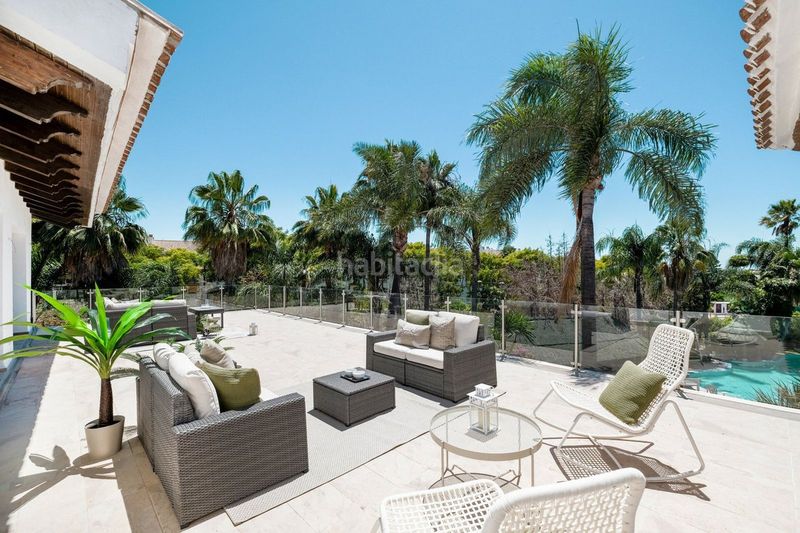 Foto acbe54ad-038b-4517-a76b-225d0c3e2654. Chalet in calle los granados 18 in Puerto Banús Marbella