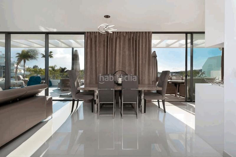 Foto 28502d90-b4b3-4f65-bcfb-90b1909946dd. Dúplex a calle Parque Central 5 a Parque Central Estepona